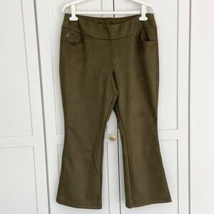 Belle by Kim Gravel Olive Green Velvet Bootcut Pants 16P. NWOT. Waist 18.5”